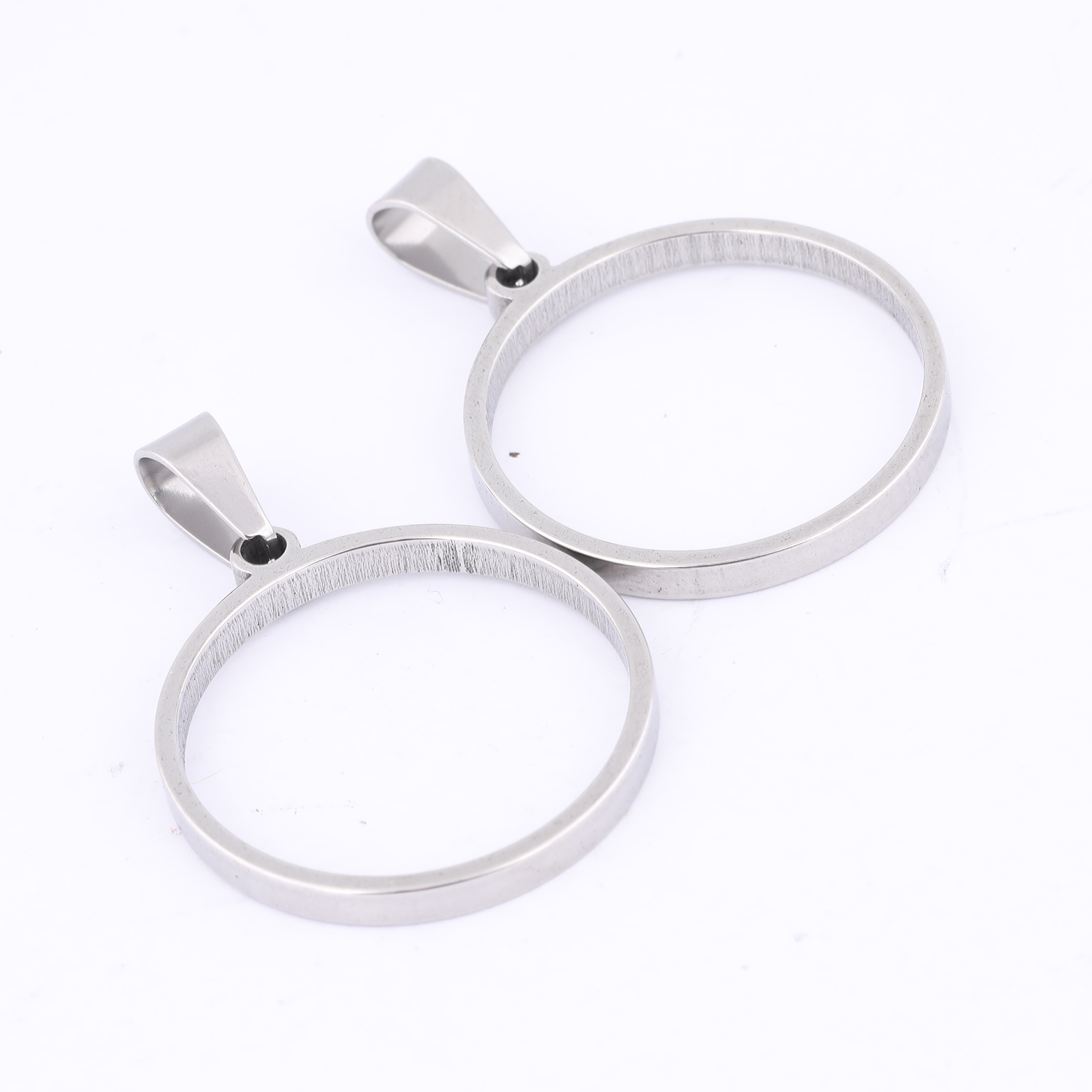 Breloques Rondes Ouvertes en A - Bezels Pendant Resin avis et prix